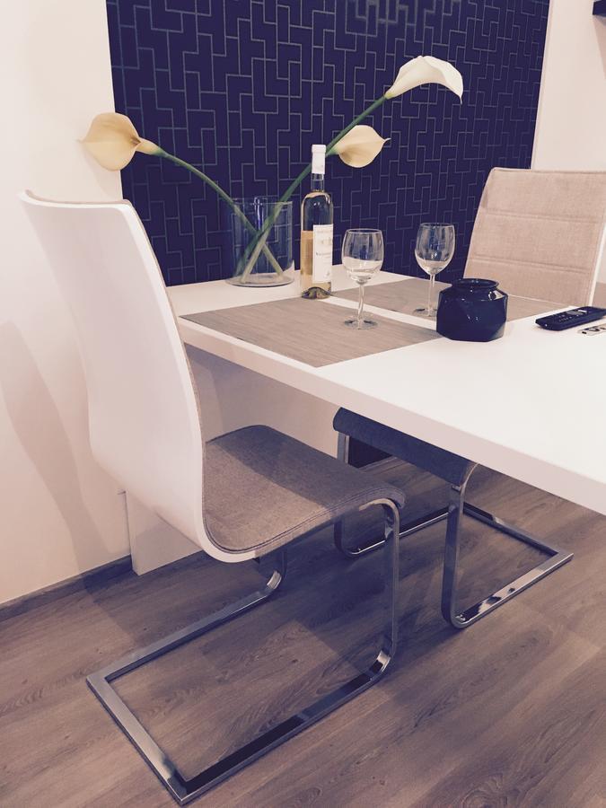 Apartement Blanc de luxe Prague Extérieur photo